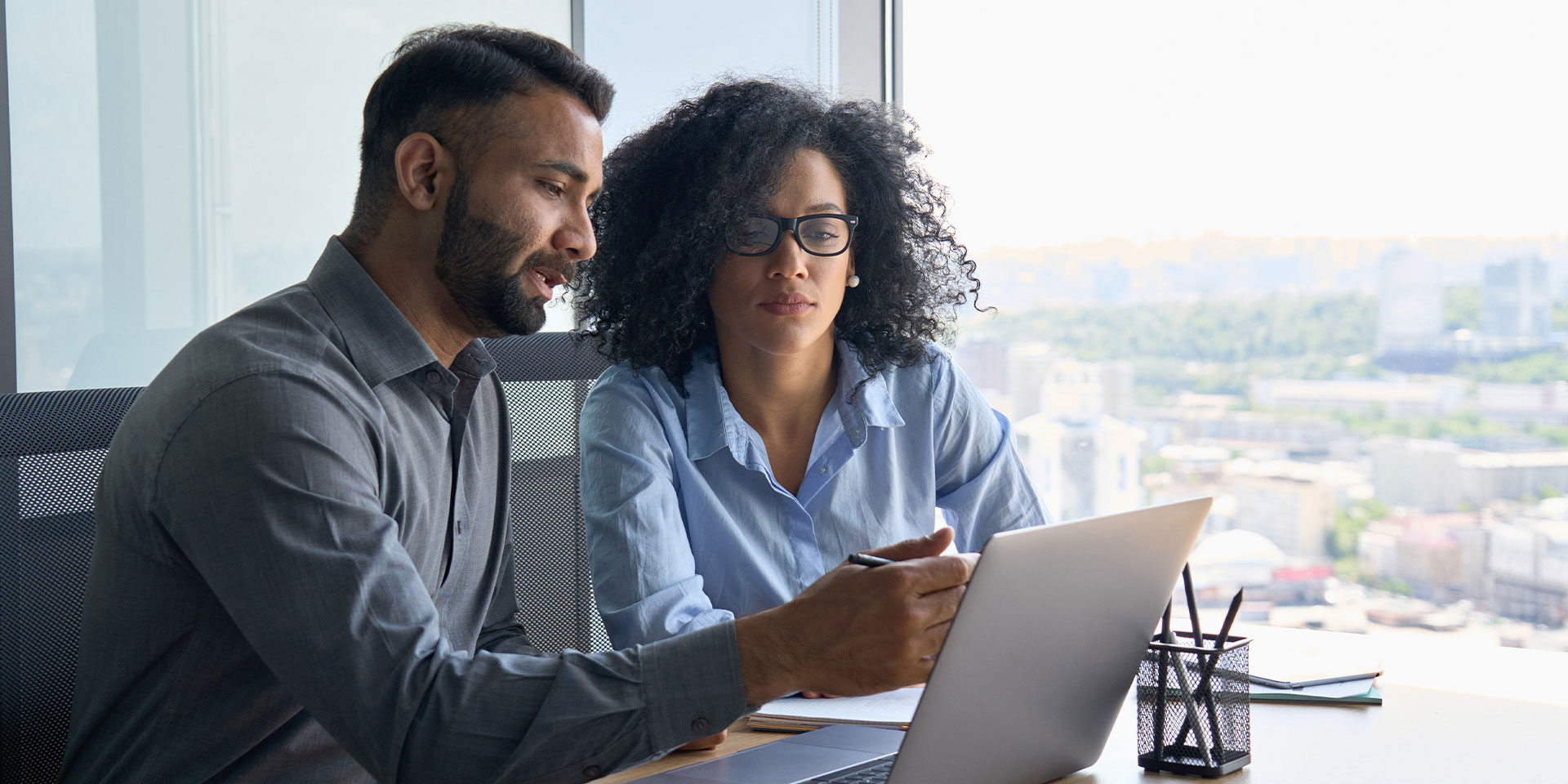 Onboarding ist ein wichtiger Prozess, um neue Mitarbeitende gut ins Unternehmen zu integrieren. © Shutterstock, Ground Picture